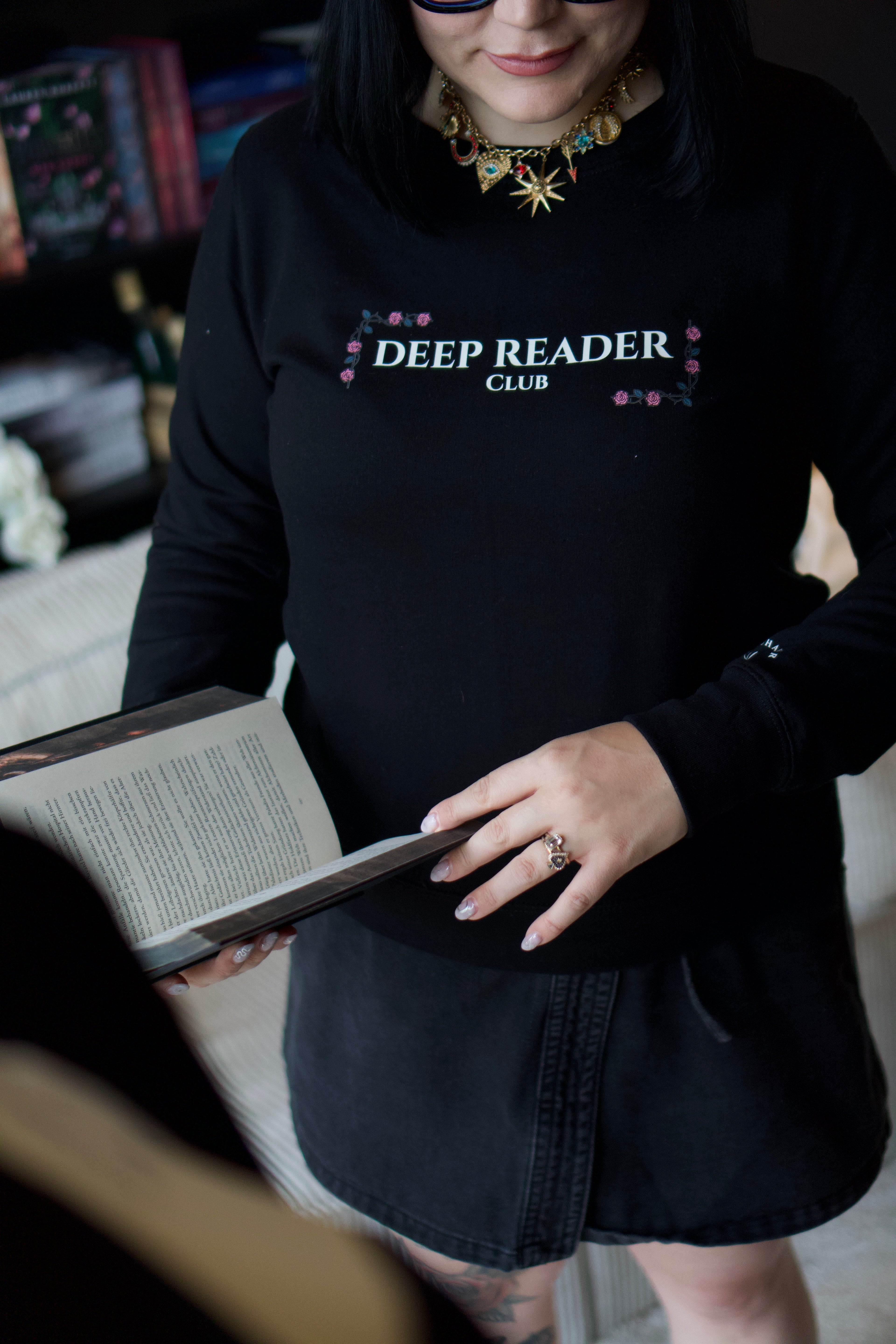 Deep Reader Club – Crewneck