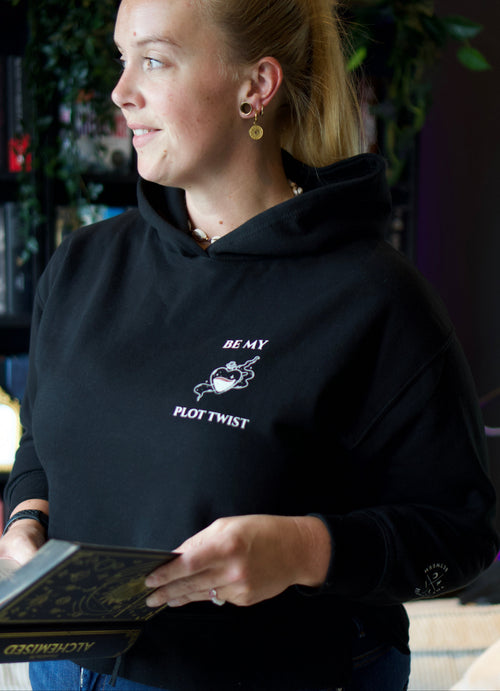 Be My Plot Twist – Cropped Hoodie
