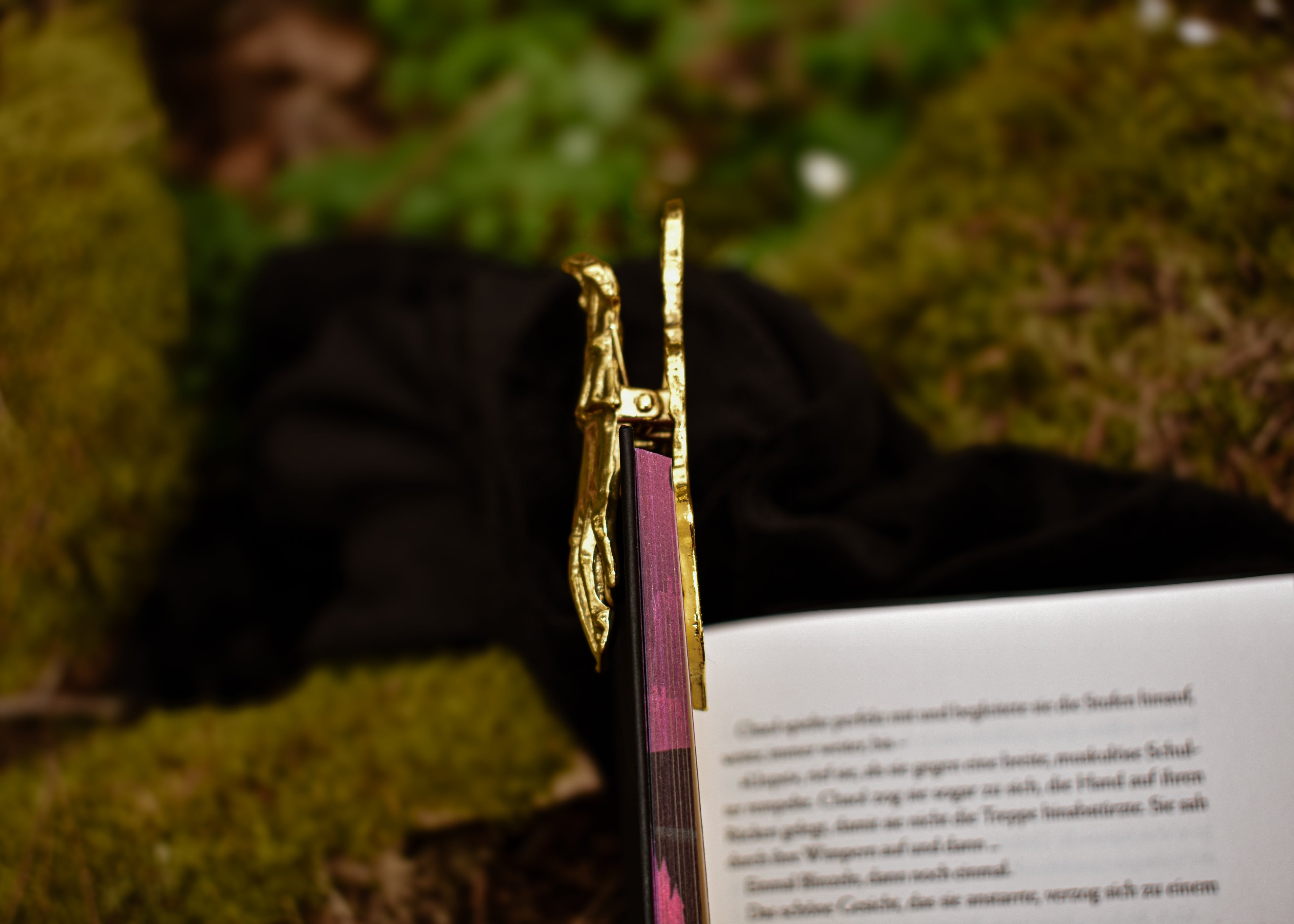 Book Holder S "Hand of Stories Edition"