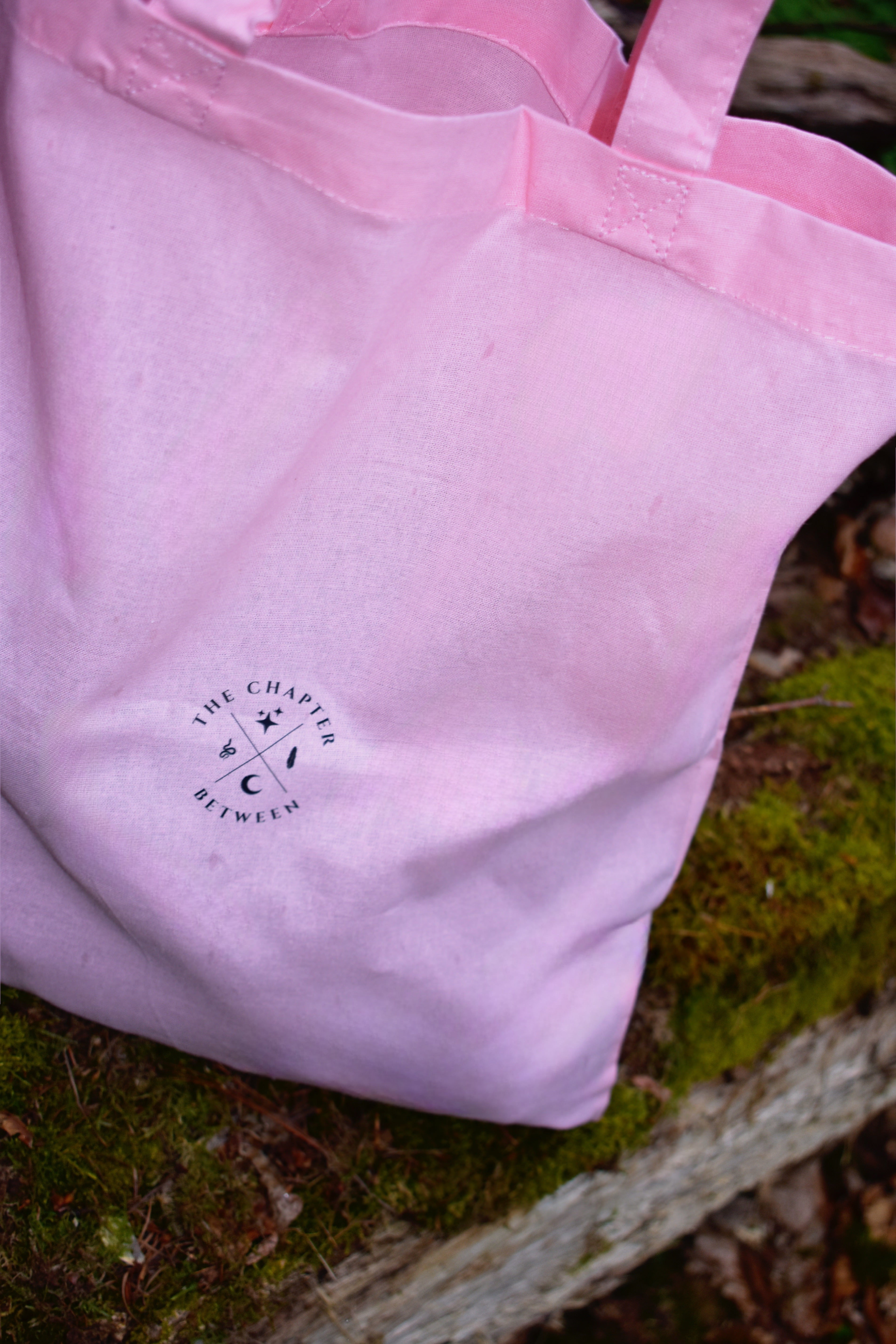 Worlds within Pages - Tote Bag rosa
