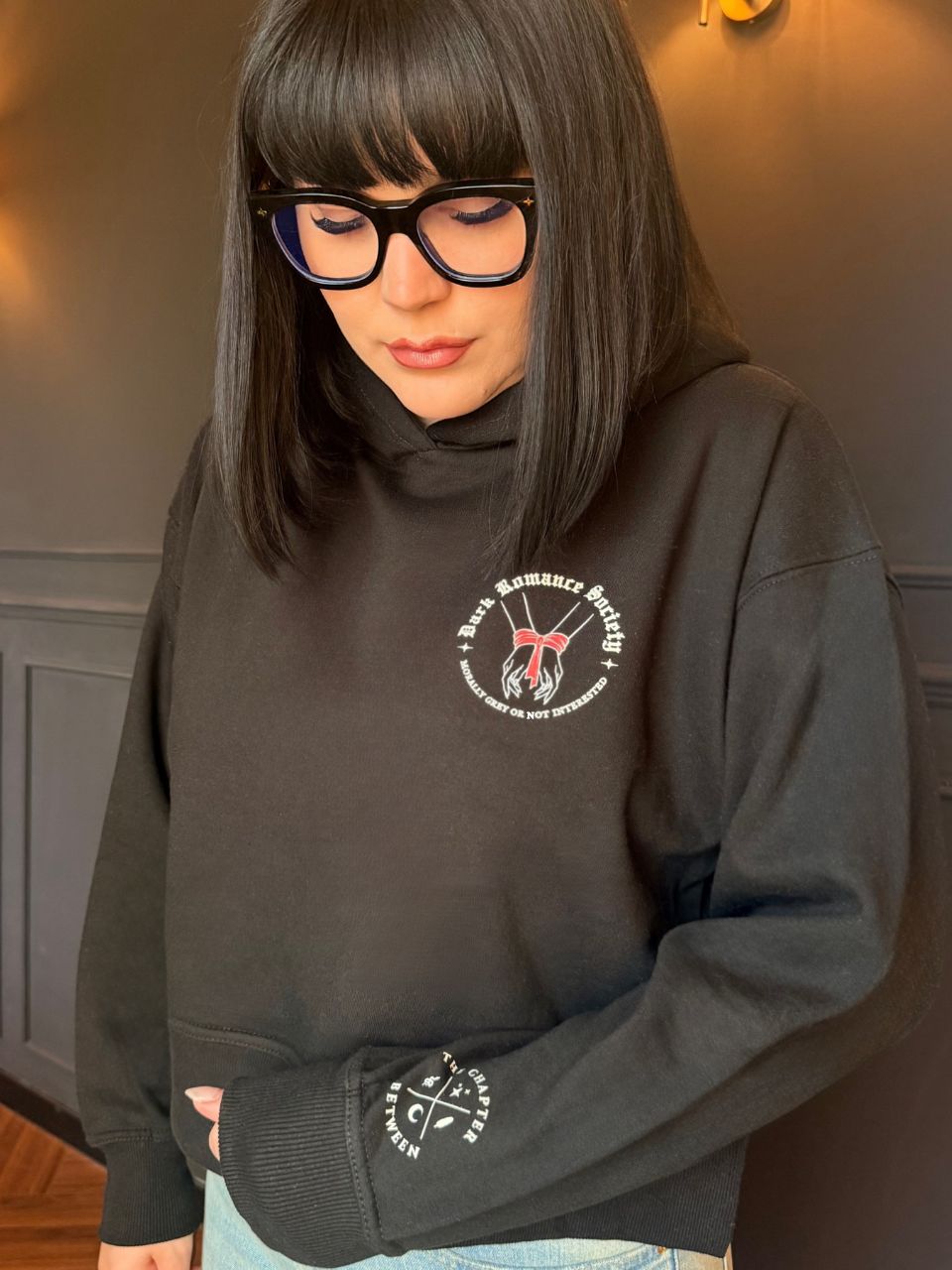 Dark Romance Society – Cropped Hoodie