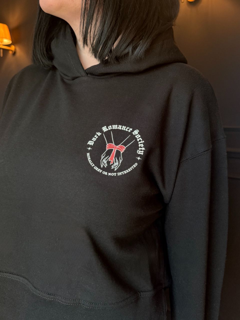 Dark Romance Society – Cropped Hoodie