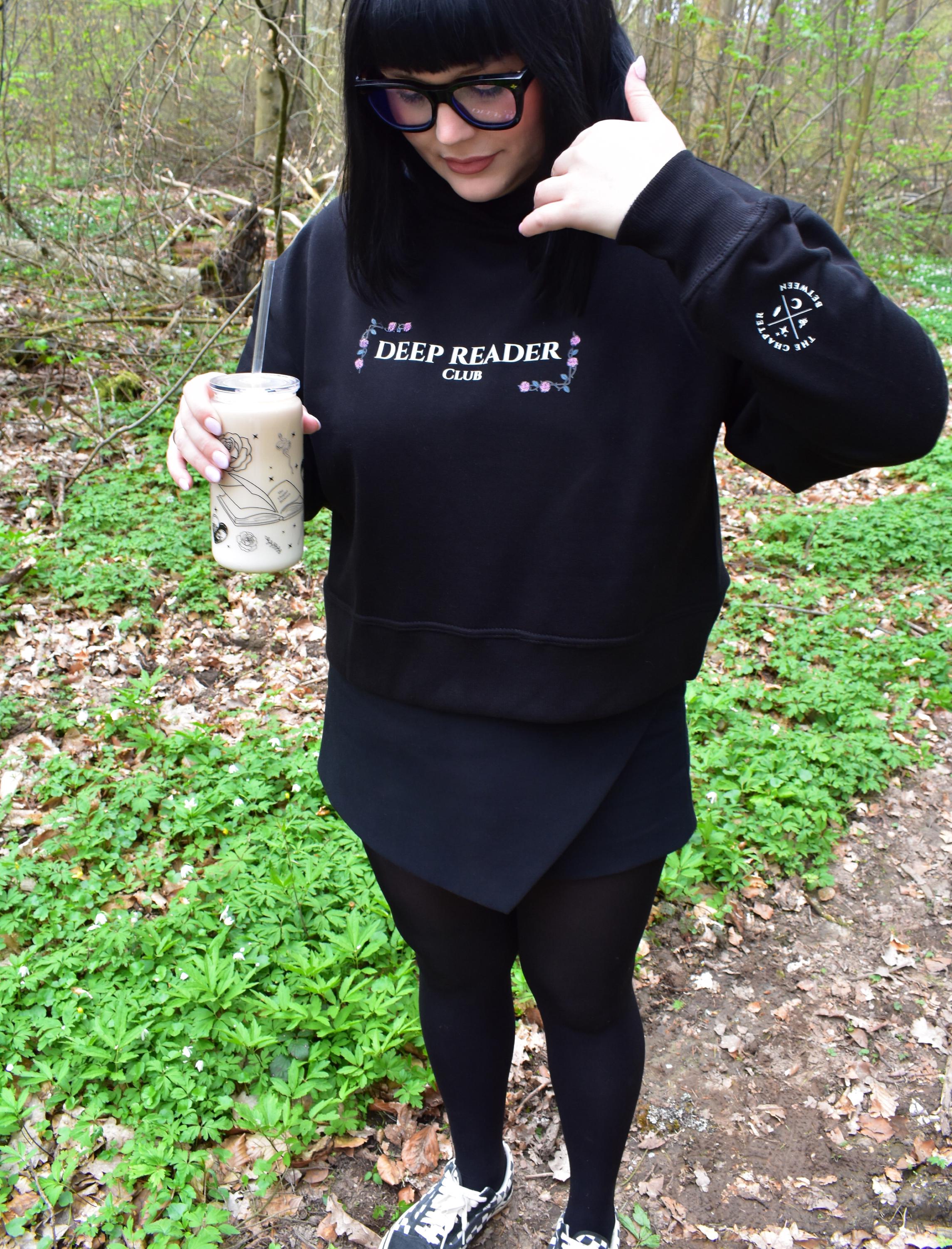Deep Reader Club – Cropped Hoodie