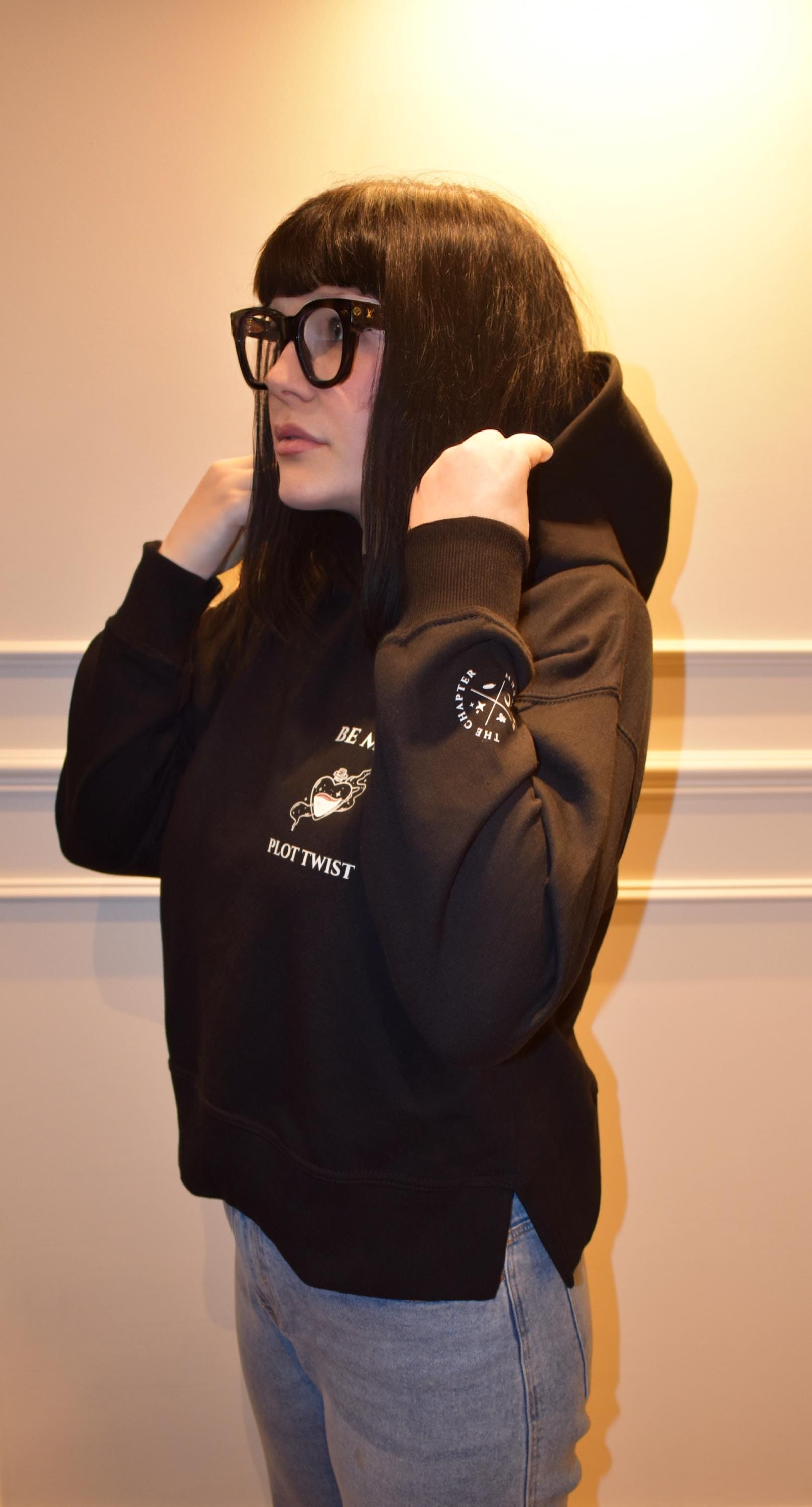 Be My Plot Twist – Cropped Hoodie