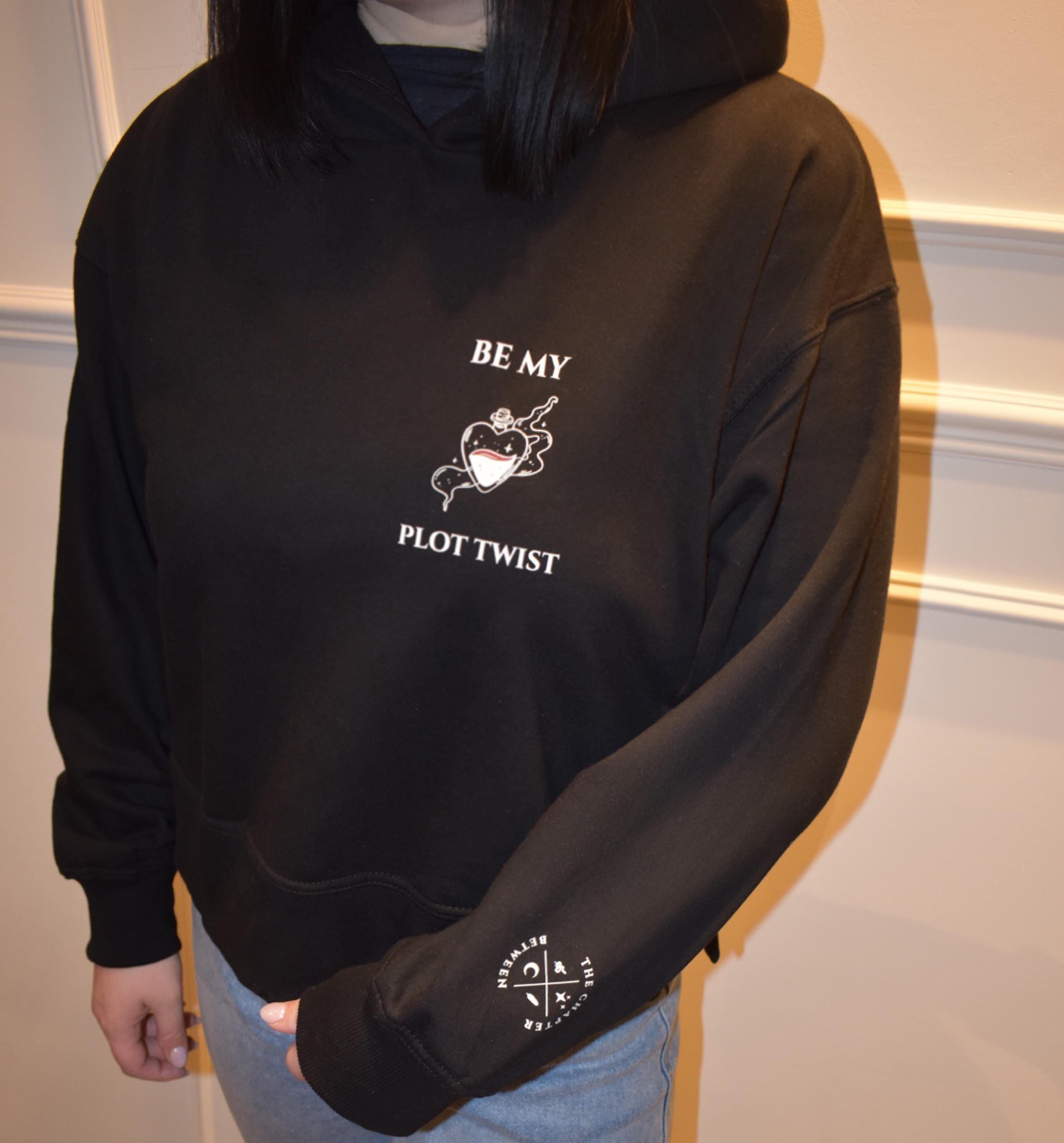 Be My Plot Twist – Cropped Hoodie